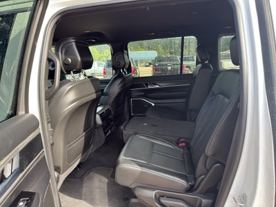 2023 Jeep Wagoneer Series III