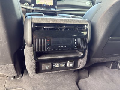 2023 Jeep Wagoneer Series III