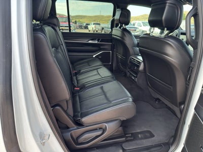 2023 Jeep Wagoneer Series III