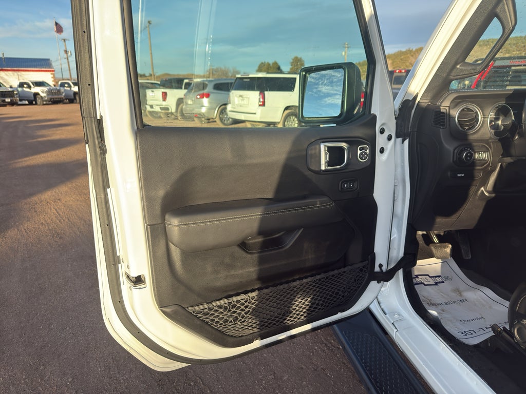 2020 Jeep Gladiator Overland