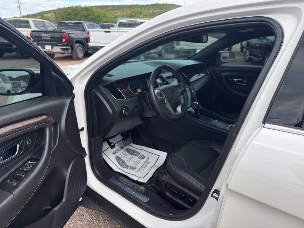 2019 Ford Taurus Limited