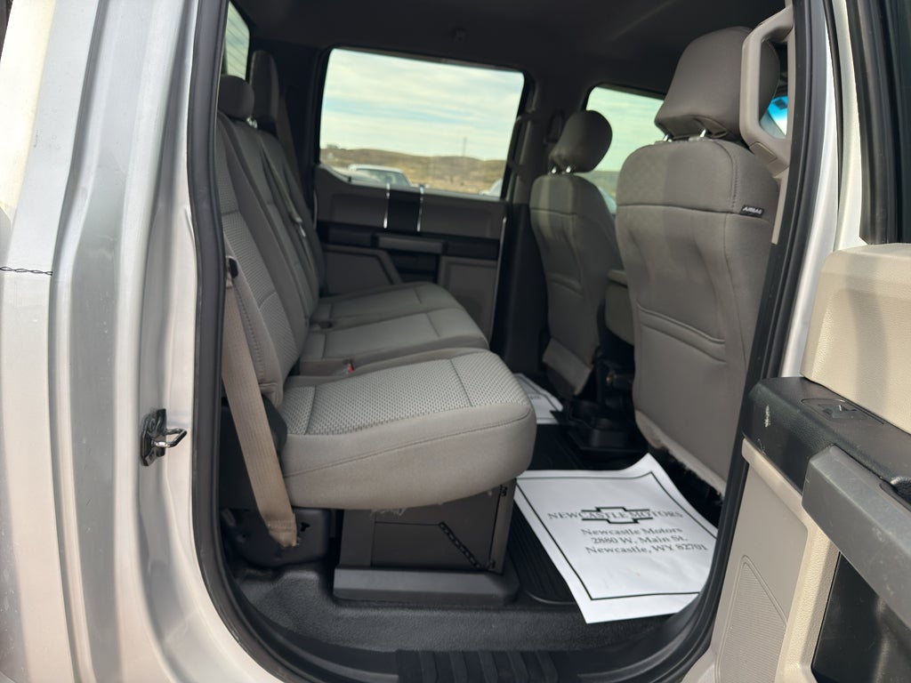 2017 Ford Super Duty F-350 DRW XLT