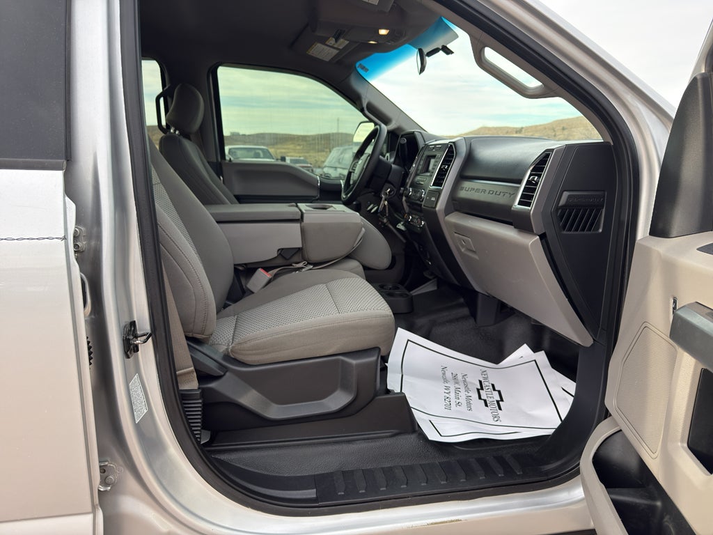 2017 Ford Super Duty F-350 DRW XLT