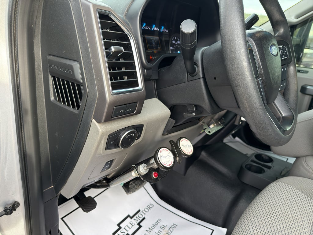 2017 Ford Super Duty F-350 DRW XLT