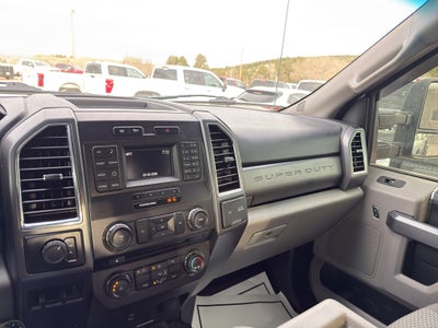 2017 Ford Super Duty F-350 DRW XLT