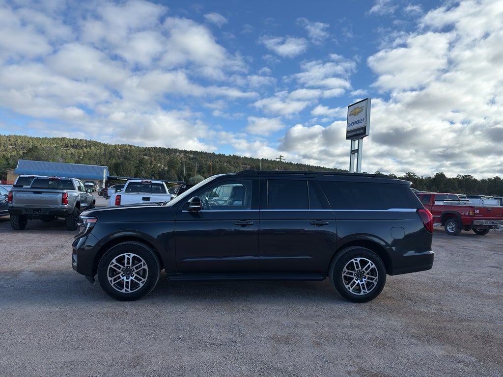 2025 Ford Expedition Max Active