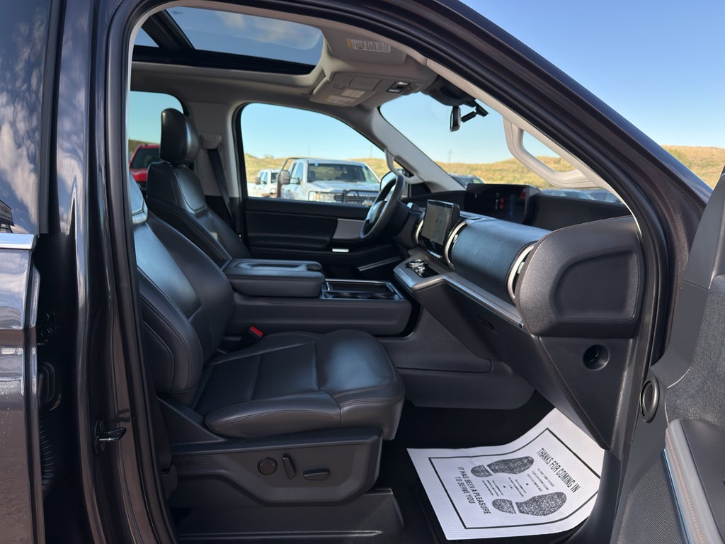 2025 Ford Expedition Max Active
