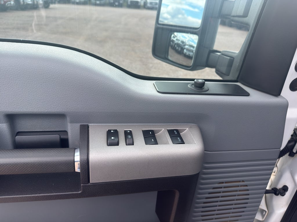 2015 Ford Super Duty F-250 SRW Lariat
