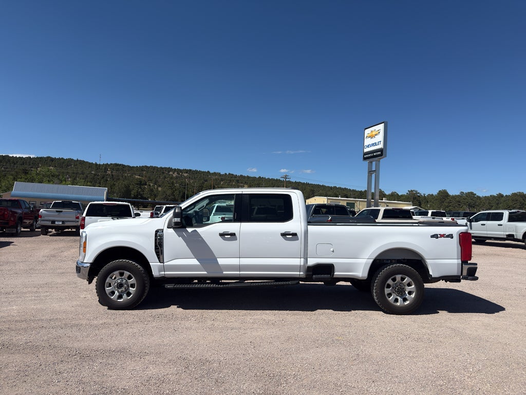 2023 Ford Super Duty F-350 SRW XL