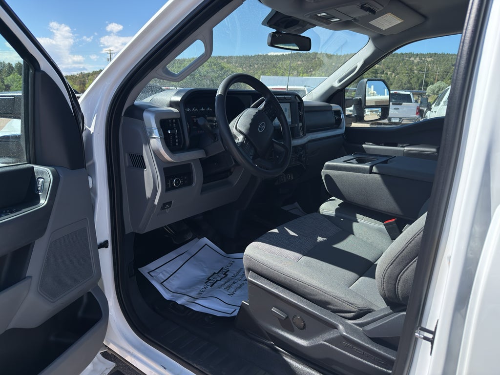 2023 Ford Super Duty F-350 SRW XL