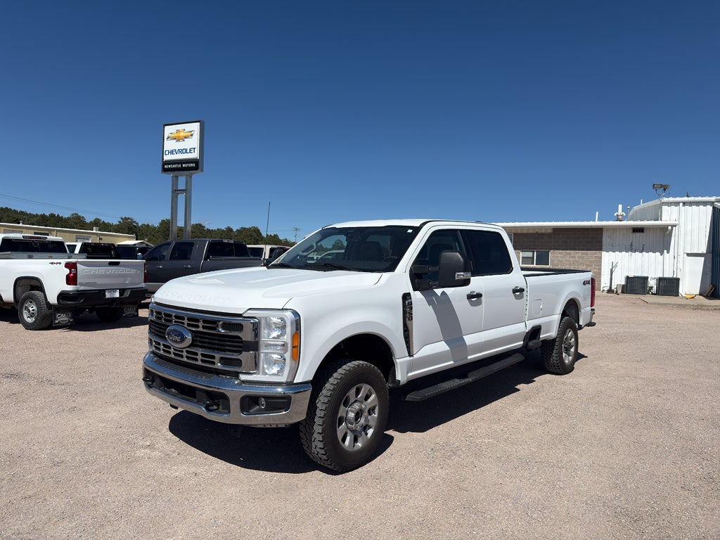 2023 Ford Super Duty F-350 SRW XL