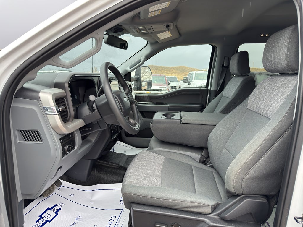 2024 Ford Super Duty F-350 SRW XL