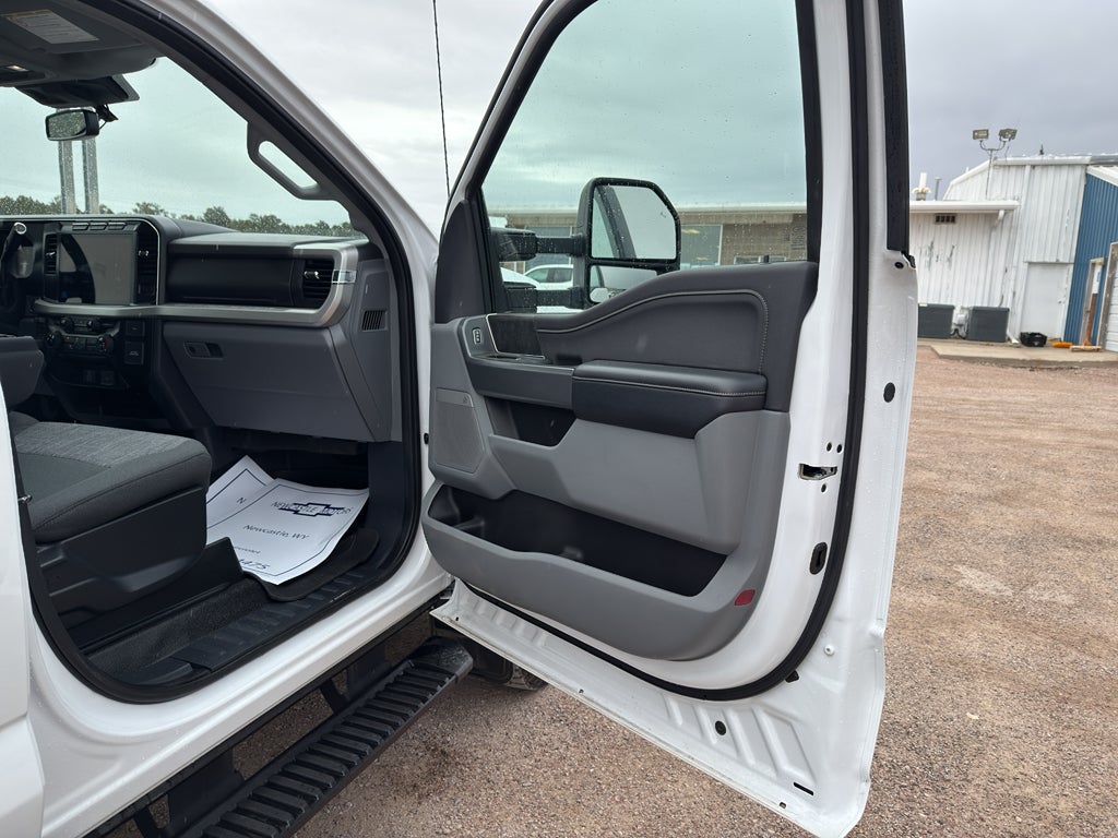 2024 Ford Super Duty F-350 SRW XL