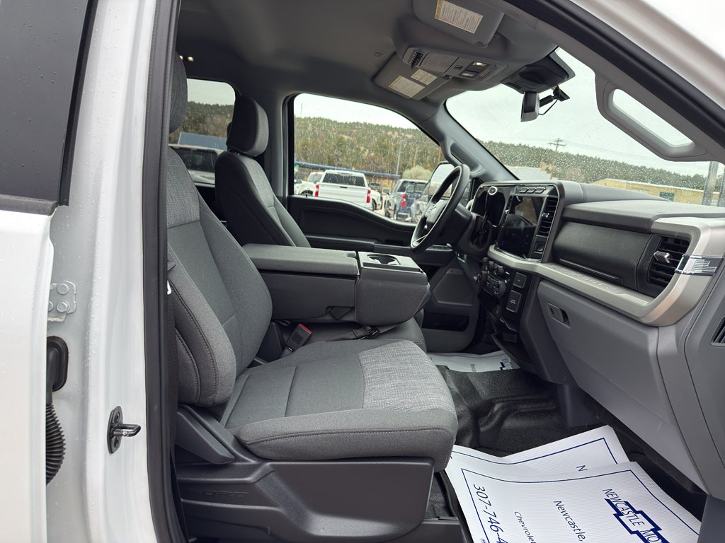 2024 Ford Super Duty F-350 SRW XL