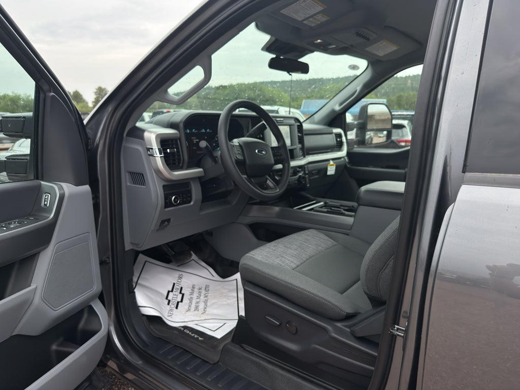 2026 Ford Super Duty F-350 DRW XL