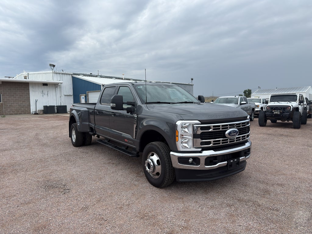 2026 Ford Super Duty F-350 DRW XL