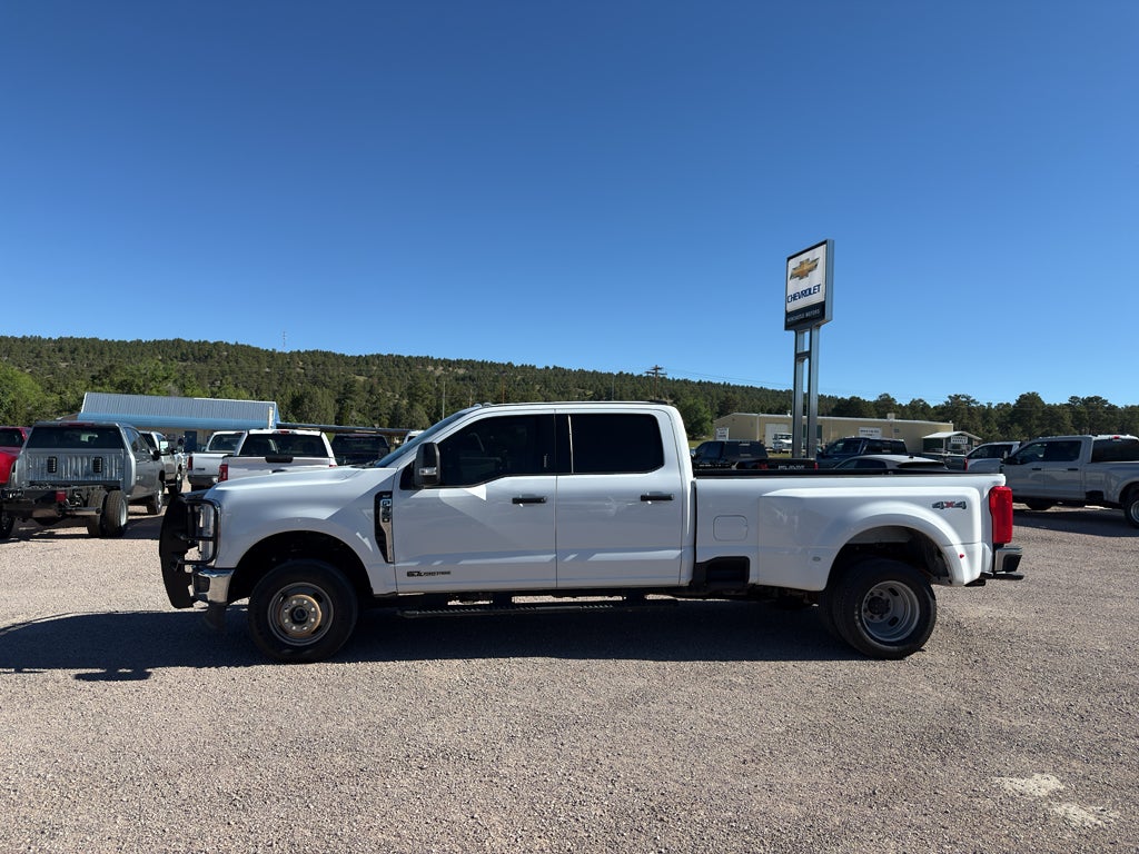 2023 Ford Super Duty F-350 DRW XL