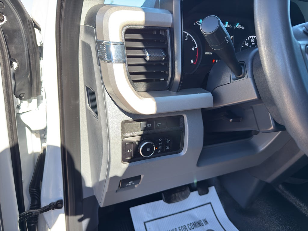 2023 Ford Super Duty F-350 DRW XL