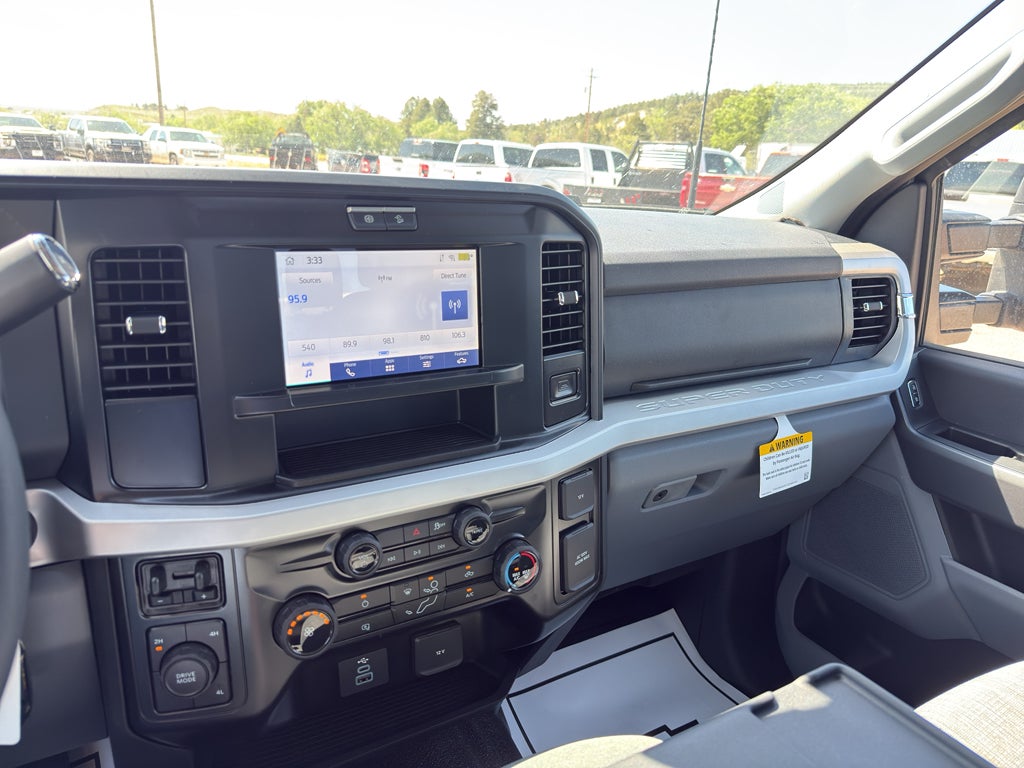 2026 Ford Super Duty F-350 DRW XL