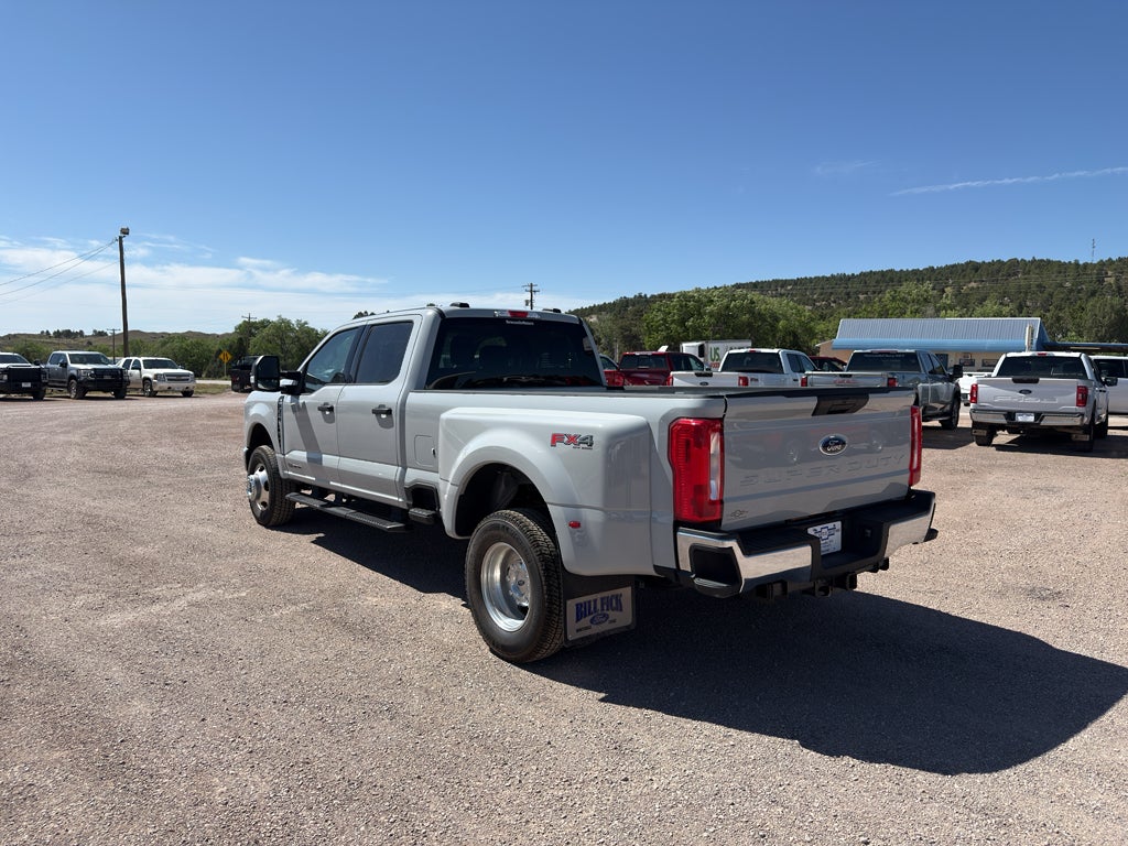 2026 Ford Super Duty F-350 DRW XL