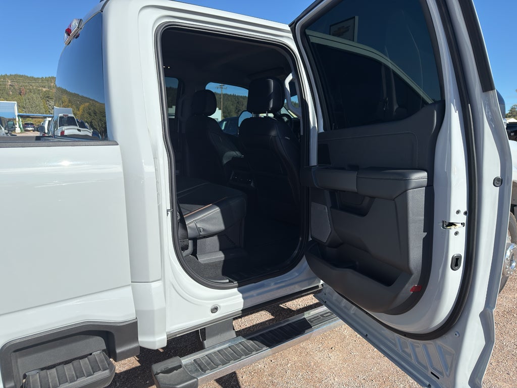 2025 Ford Super Duty F-450 DRW XL