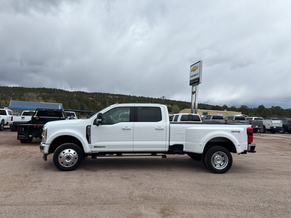 2025 Ford F-450 XL 4x4 Crew Cab 8' Box DRW's photo