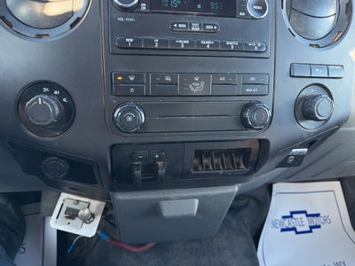 2015 Ford Super Duty F-350 SRW XL