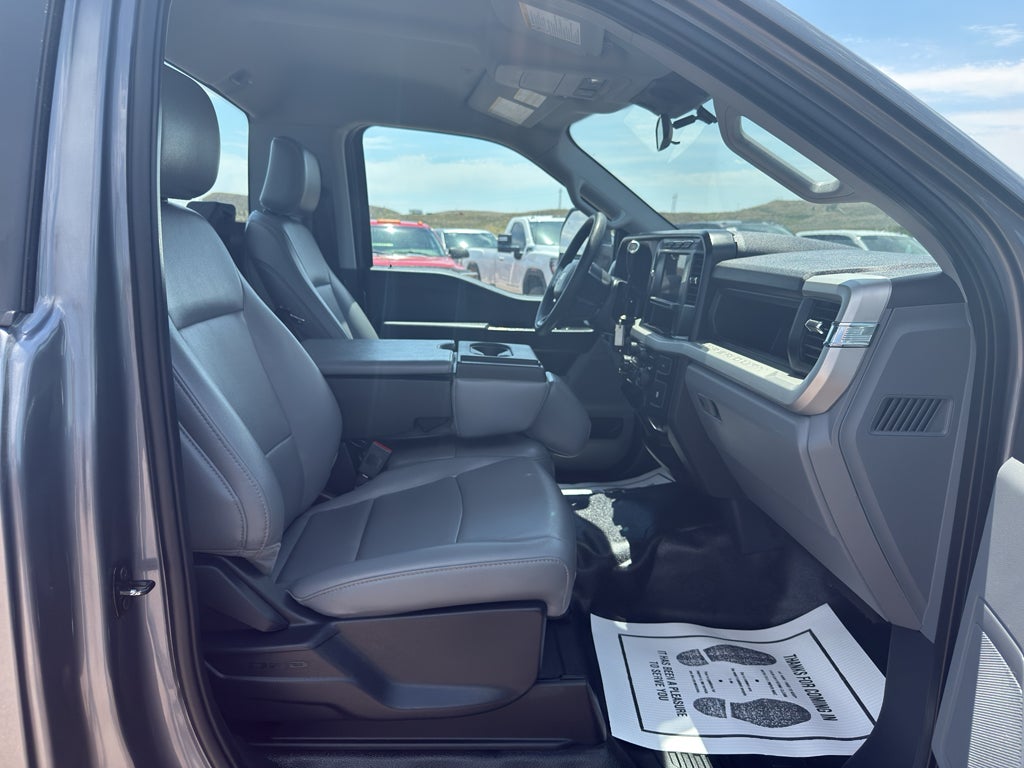 2024 Ford Super Duty F-350 DRW XLT