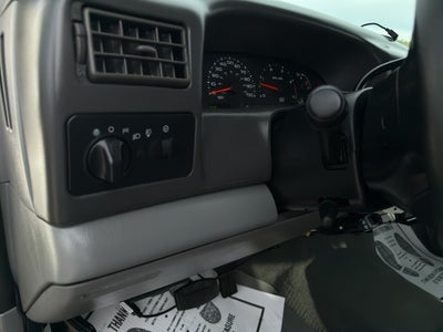 2003 Ford Super Duty F-350 SRW XL