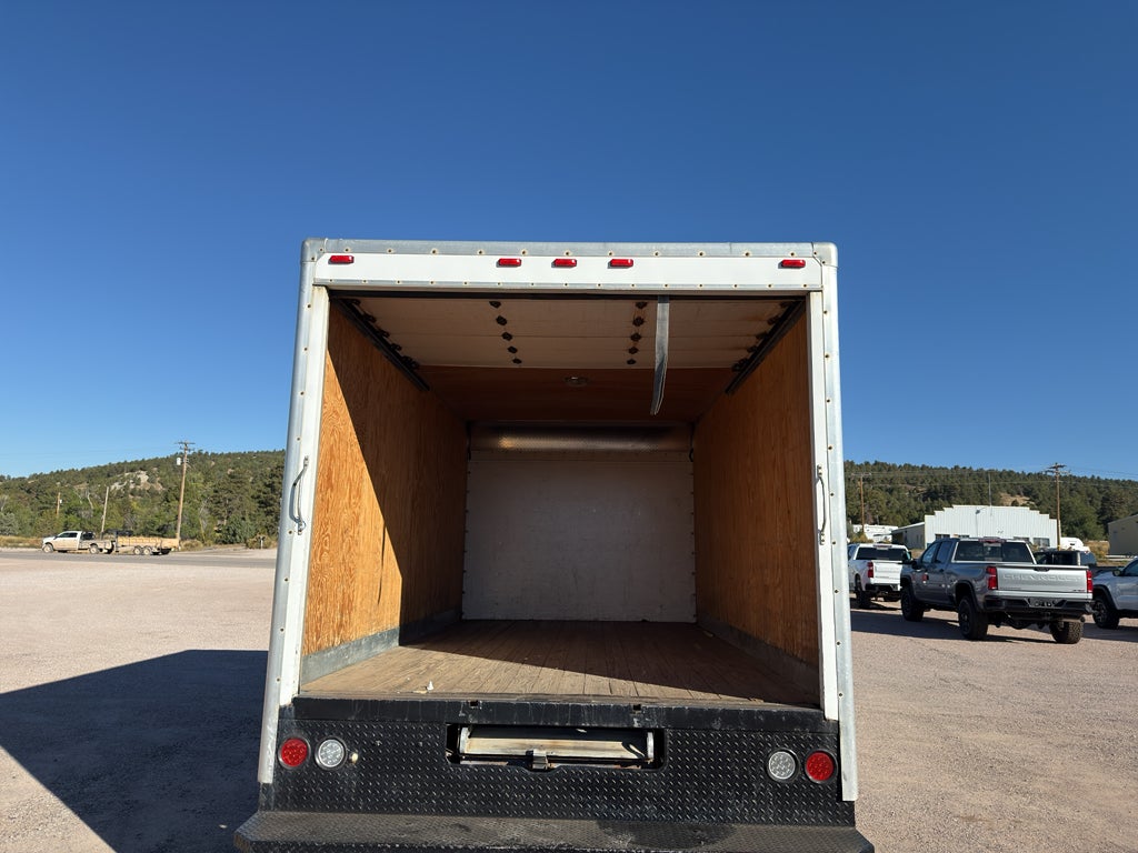 2013 Chevrolet Express Cutaway 3500 Base