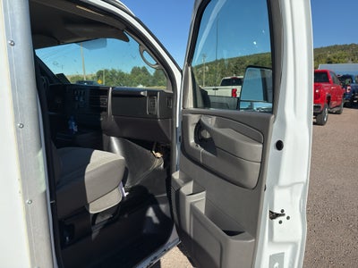 2013 Chevrolet Express Cutaway 3500 Base