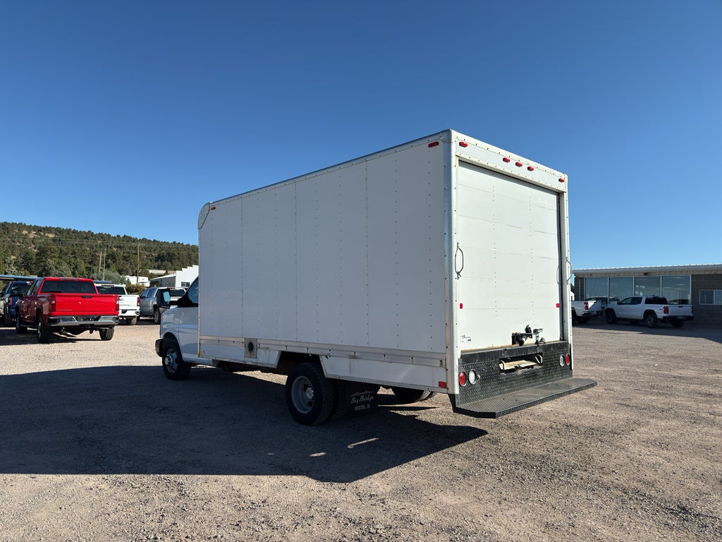 2013 Chevrolet Express Cutaway 3500 Base