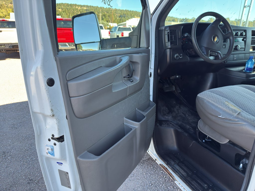 2013 Chevrolet Express Cutaway 3500 Base