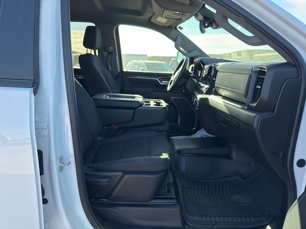 2025 Chevrolet Silverado 3500 HD Chassis Cab LT