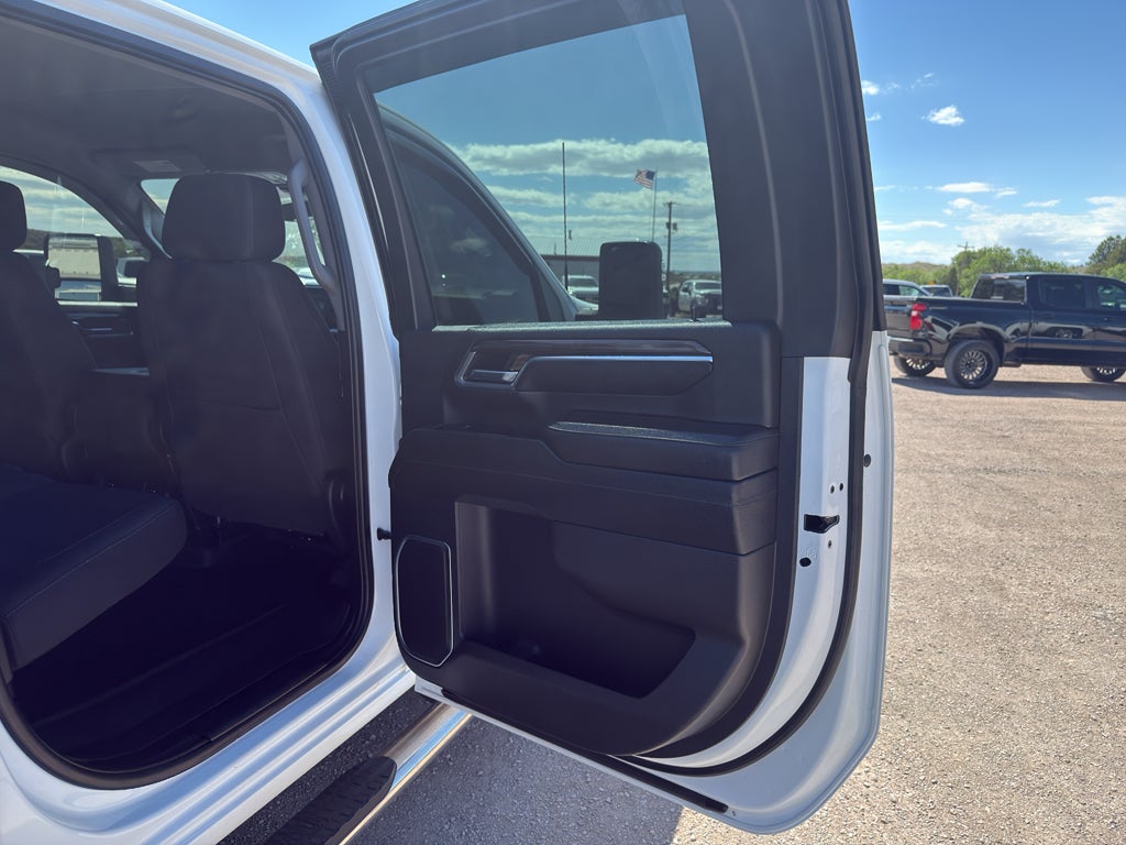 2024 Chevrolet Silverado 3500 HD Chassis Cab LT