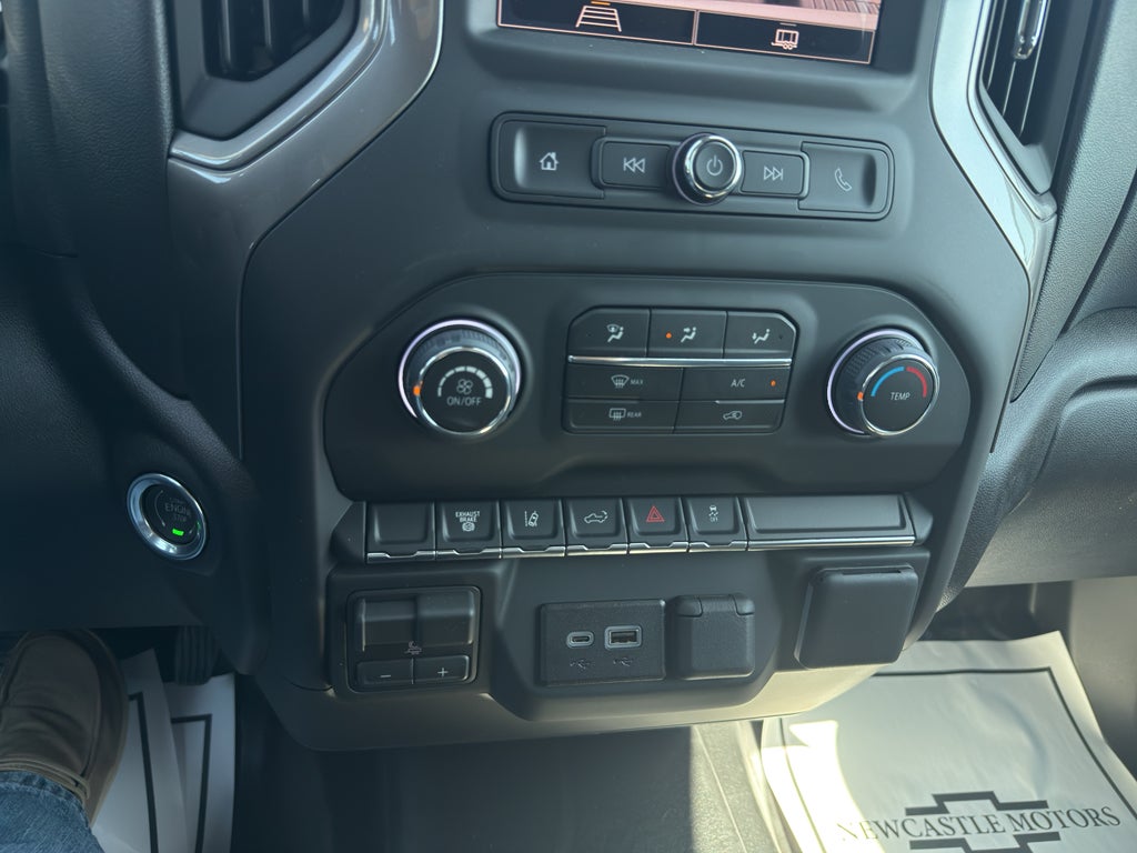2026 Chevrolet Silverado 3500 HD WT DRW