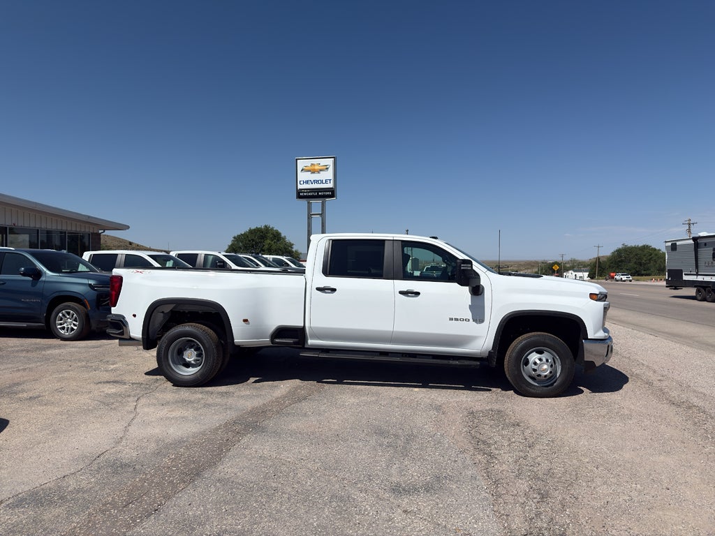 2026 Chevrolet Silverado 3500 HD WT DRW