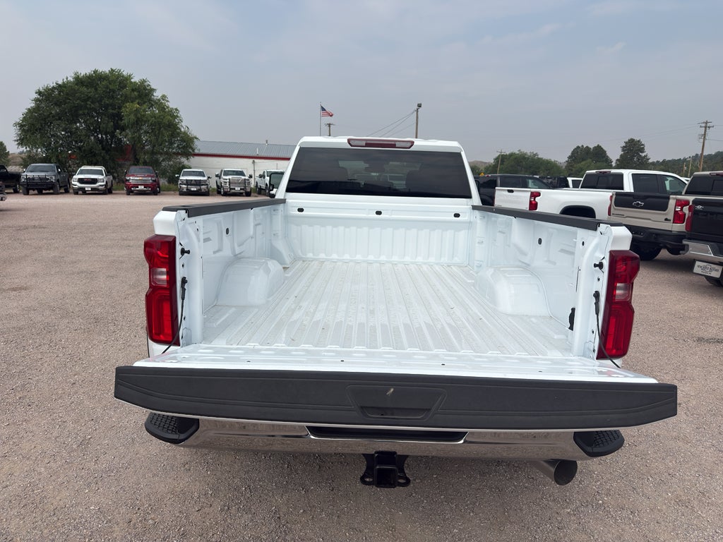 2026 Chevrolet Silverado 3500 HD WT DRW