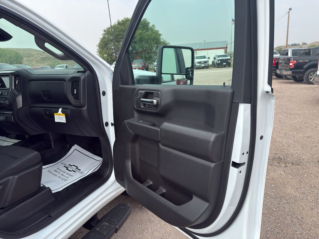 2026 Chevrolet Silverado 3500 HD WT DRW