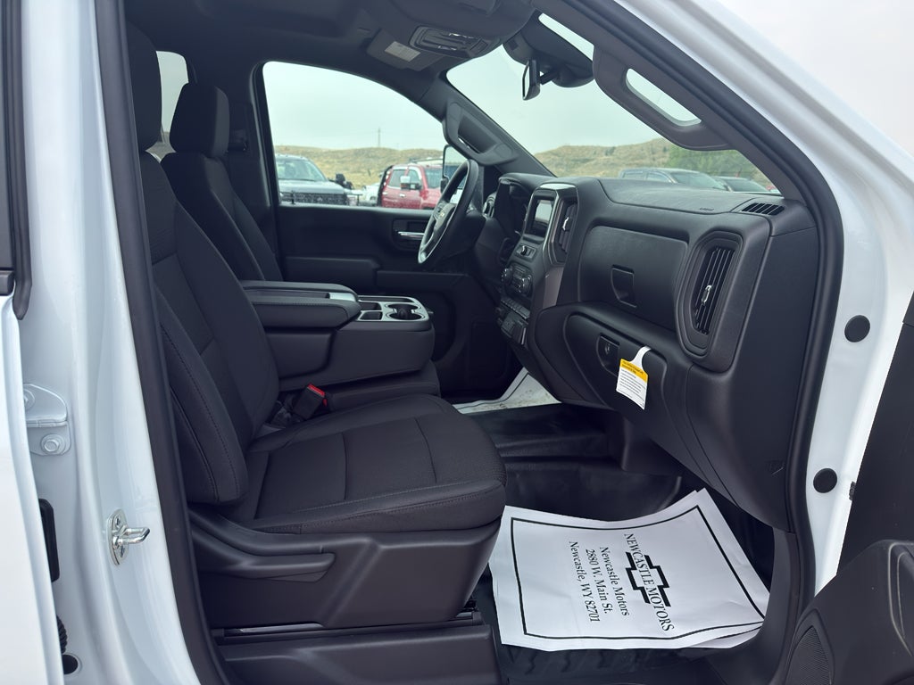2026 Chevrolet Silverado 3500 HD WT DRW