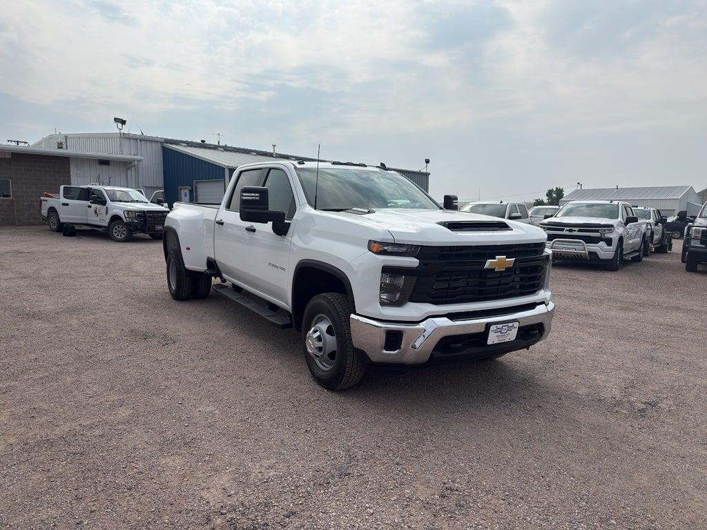 2026 Chevrolet Silverado 3500 HD WT DRW