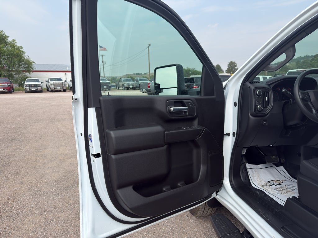 2026 Chevrolet Silverado 3500 HD WT DRW
