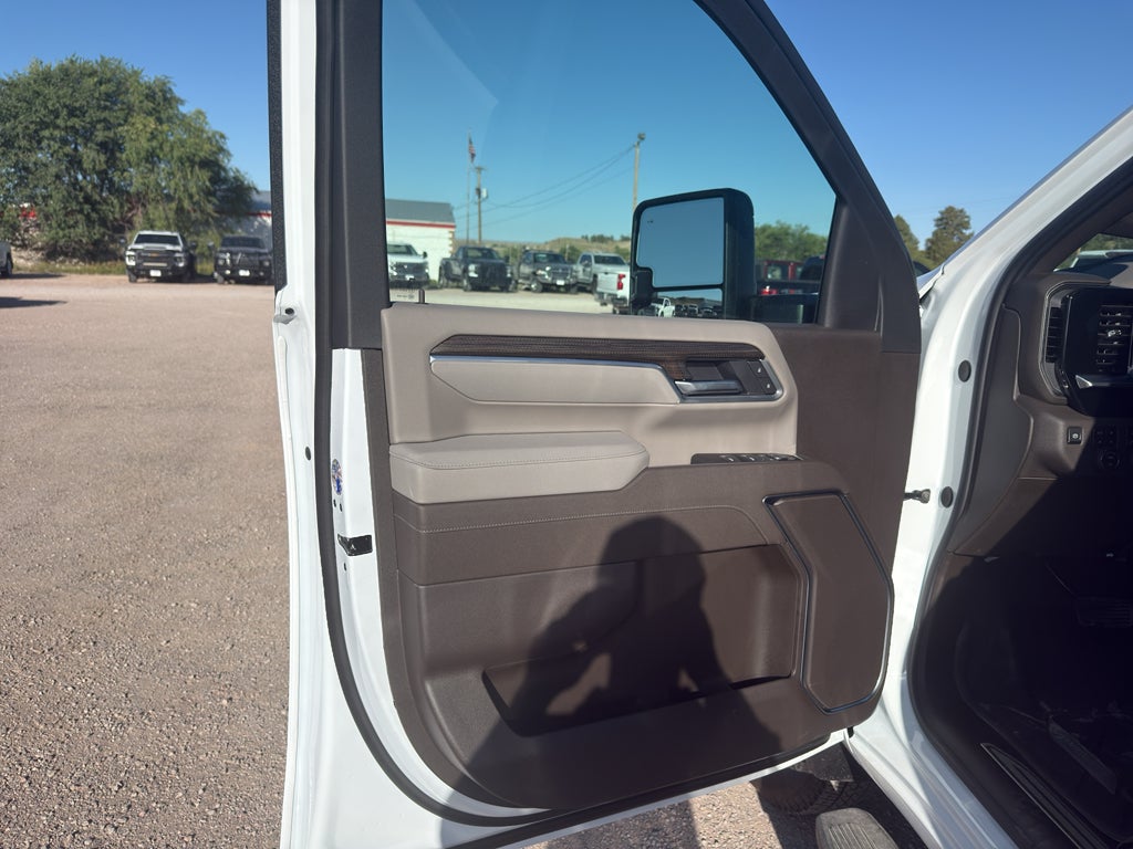 2026 Chevrolet Silverado 3500 HD LT - Photo 9
