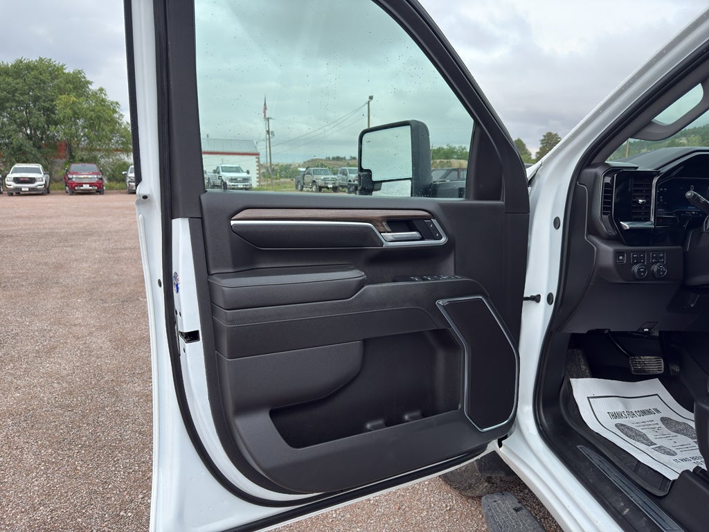2025 Chevrolet Silverado 3500 HD LT DRW