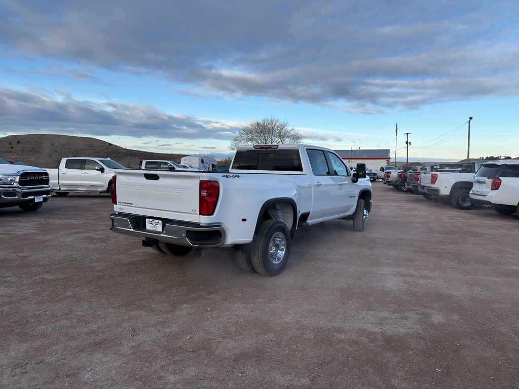 2026 Chevrolet Silverado 3500 HD LT DRW