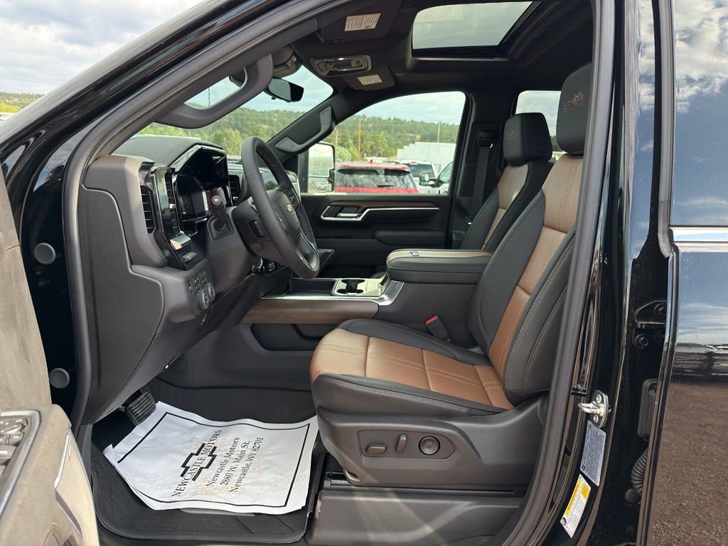 2026 Chevrolet Silverado 3500 HD High Country DRW