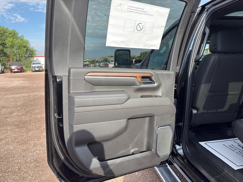 2026 Chevrolet Silverado 3500 HD High Country DRW