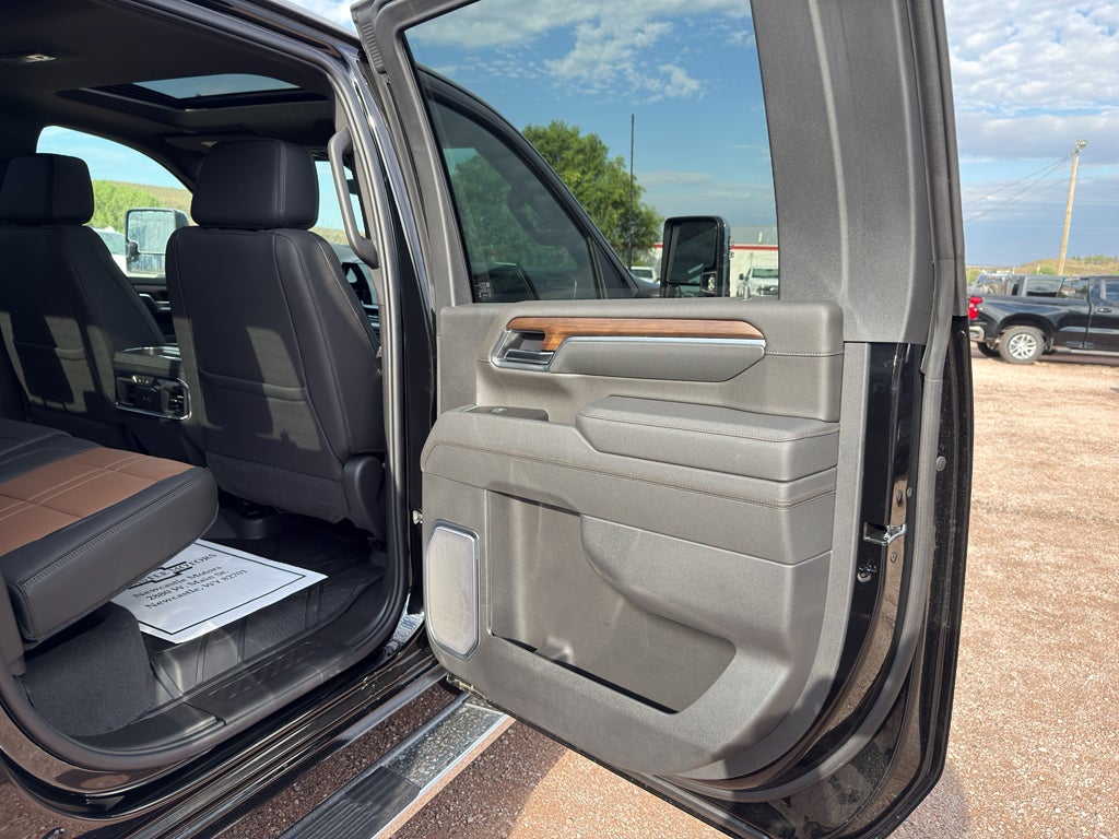 2026 Chevrolet Silverado 3500 HD High Country DRW