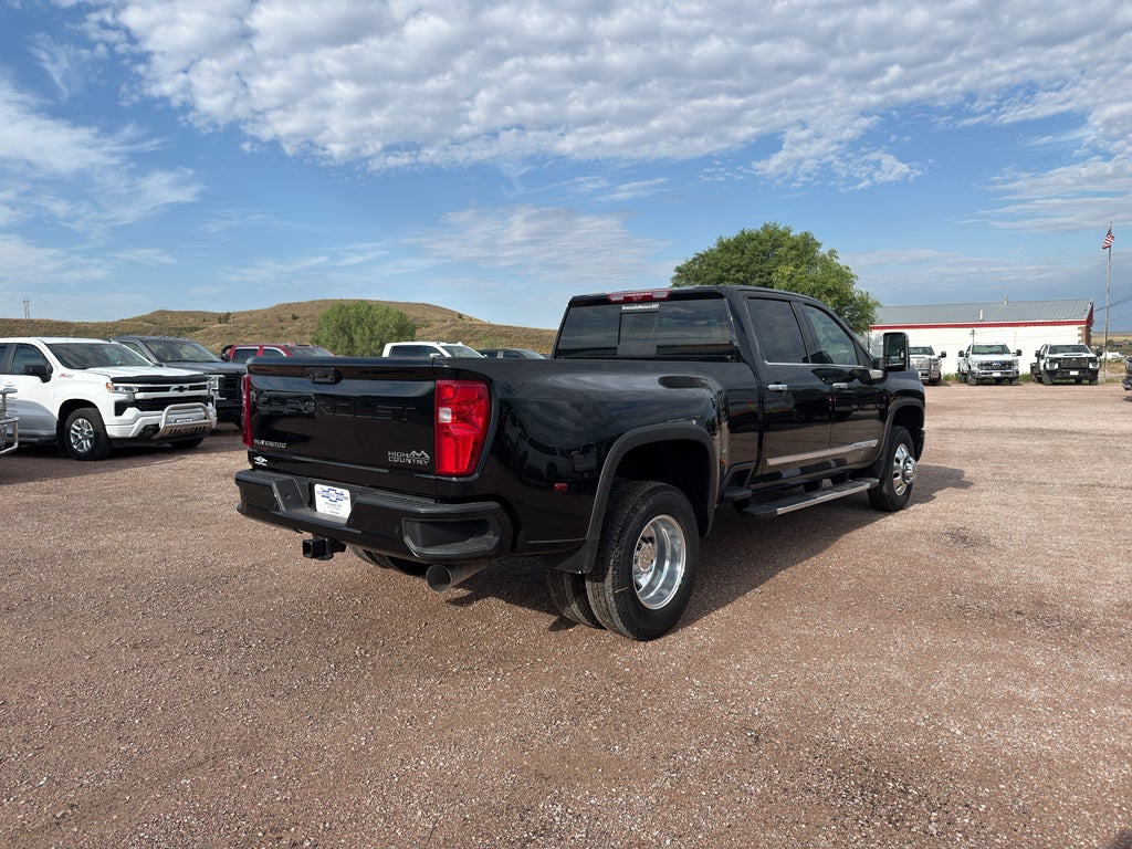 2026 Chevrolet Silverado 3500 HD High Country DRW