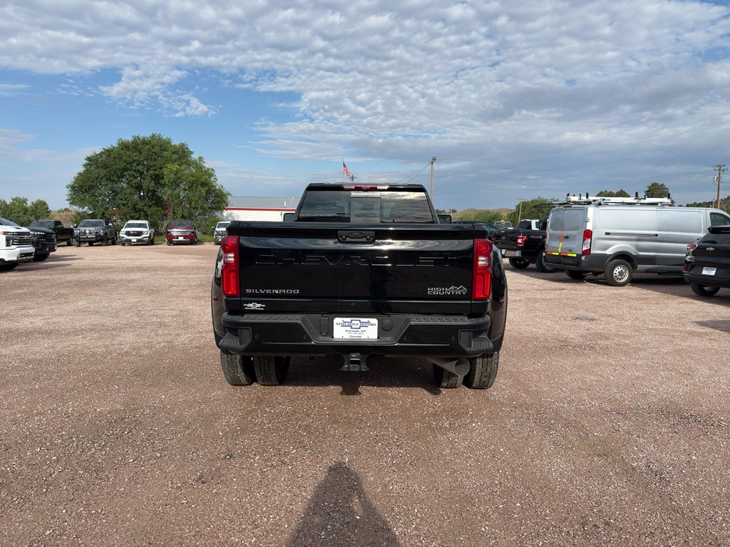2026 Chevrolet Silverado 3500 HD High Country DRW